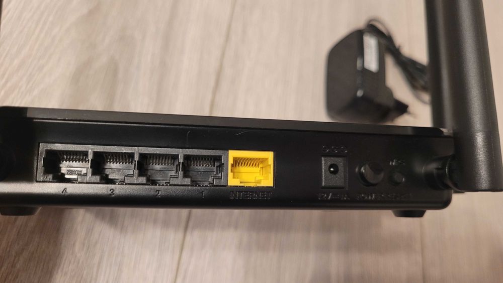 Router Gigabit Wireless D-Link DIR-842 Dual Band AC1200 5 porturi LAN