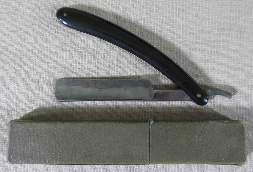 Бритва опасная.  ТРУД ВАЧА. ЭКСТРА. 1953. СССР.