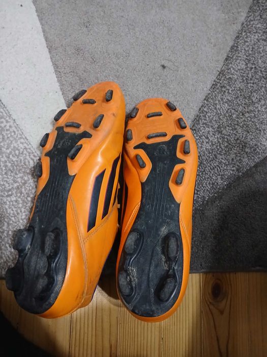 Бутонки adidas f5