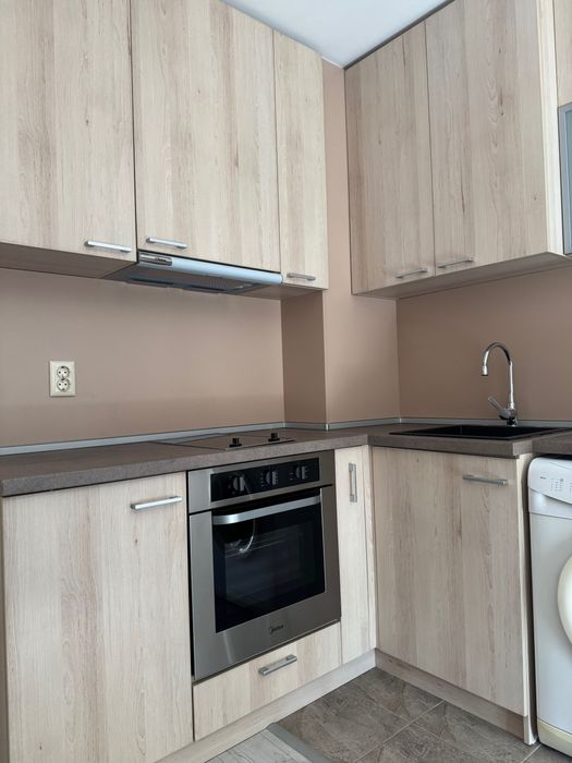 Дава се под наем Двустаен апартамент в Благоевград, Широк център - 43 кв.м за 280.5 € - Снимка #2