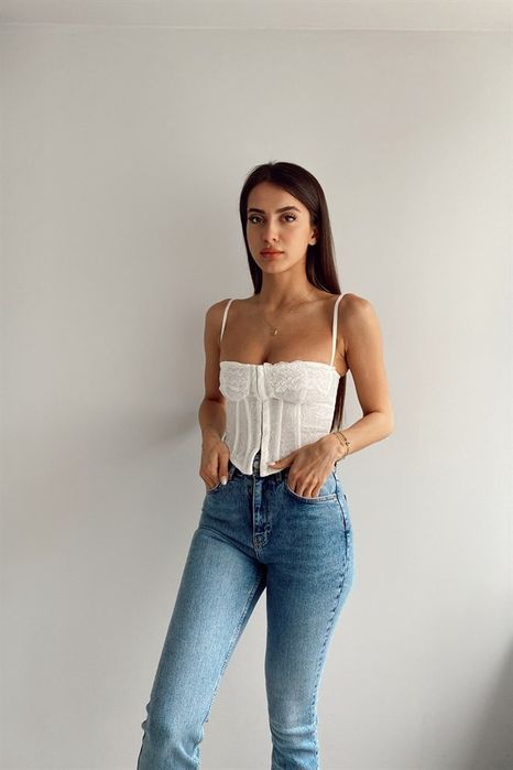 Невероятен дантелен корсет Dilvin