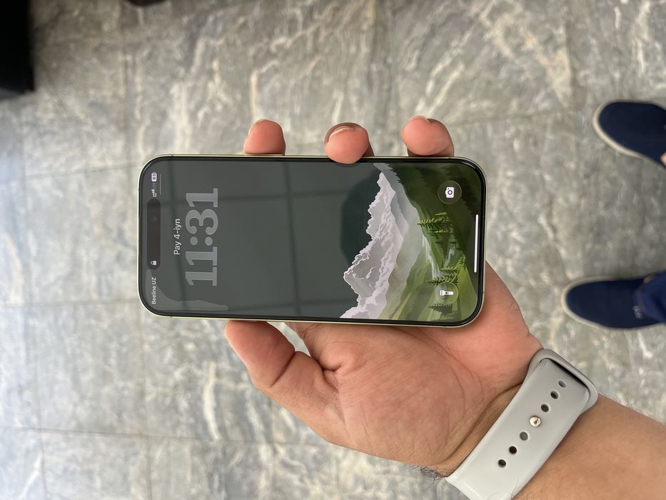 Iphone 17 green rangi srochna sotiladi kelishiladi