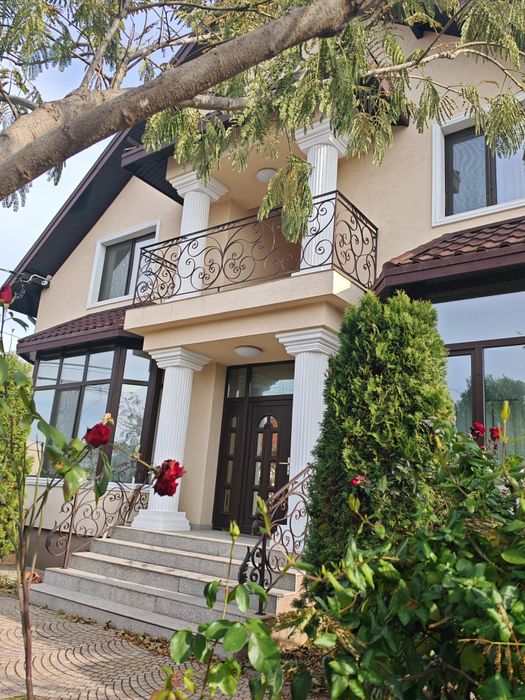 Casa de vanzare central