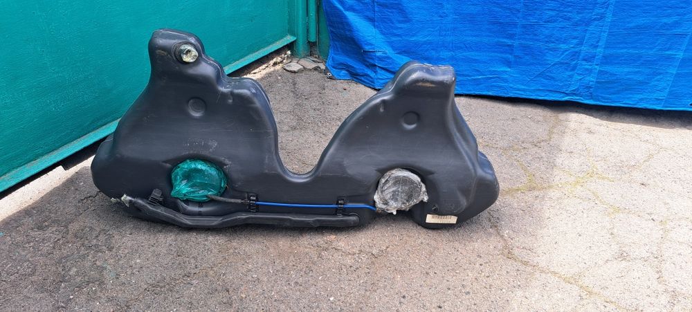 Бензобак на BMW 320 E36