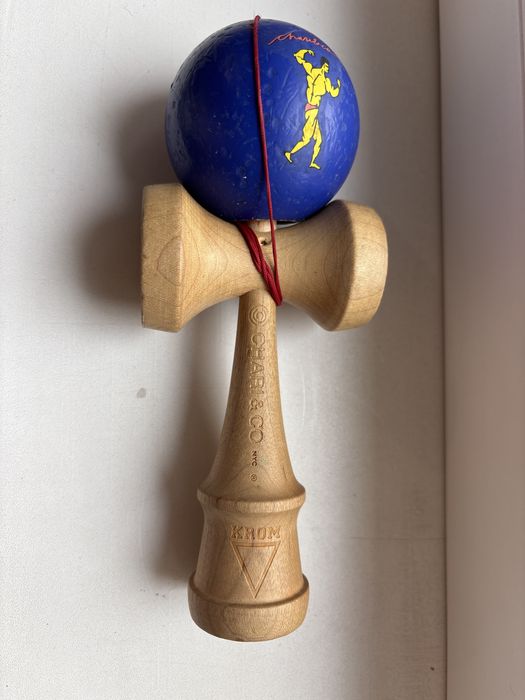 Kendama Krom Pro model Chavico de colectie