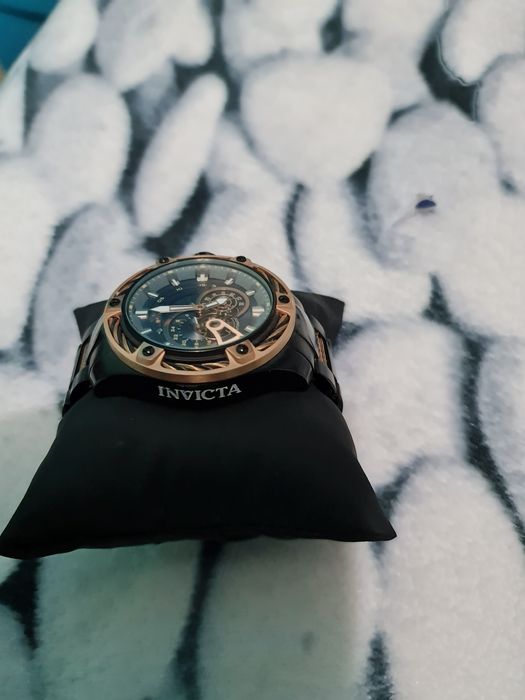 De vinzare  Invicta  Bolt  automatic  pretul, 690  ceas, Invicta Bolt ,ca nou