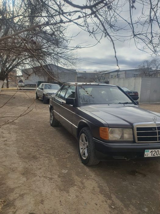 Мерседес 190 обем 2
