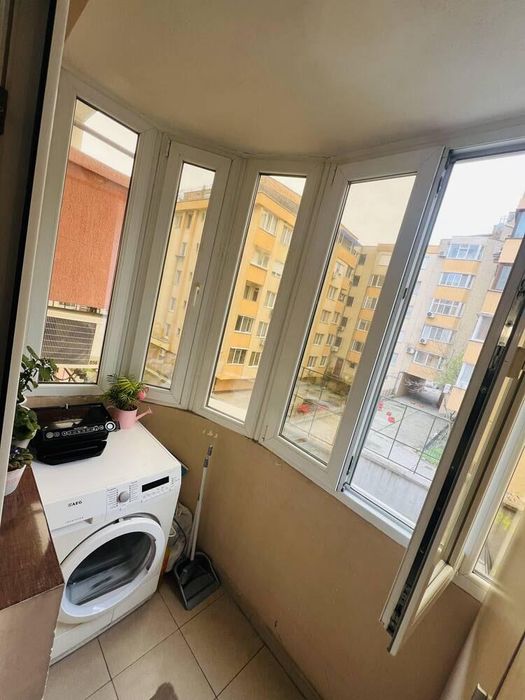 Продава се Тристаен апартамент в Бургас, Център - 86 кв.м за 1699 €/кв.м - Снимка #1
