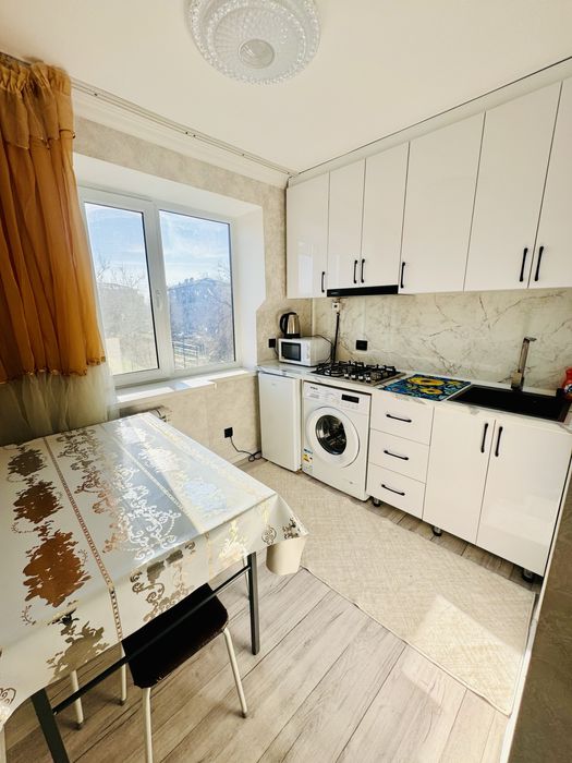 Евро в центре рядом есть все