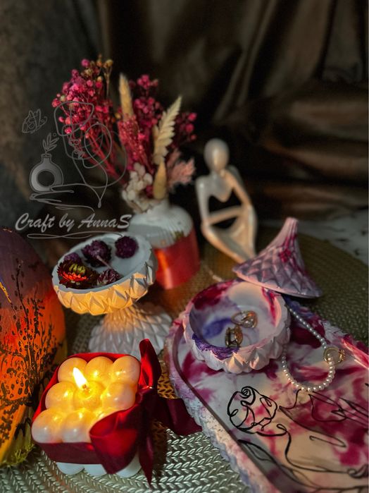 Продам гипсовые изделия и свечи