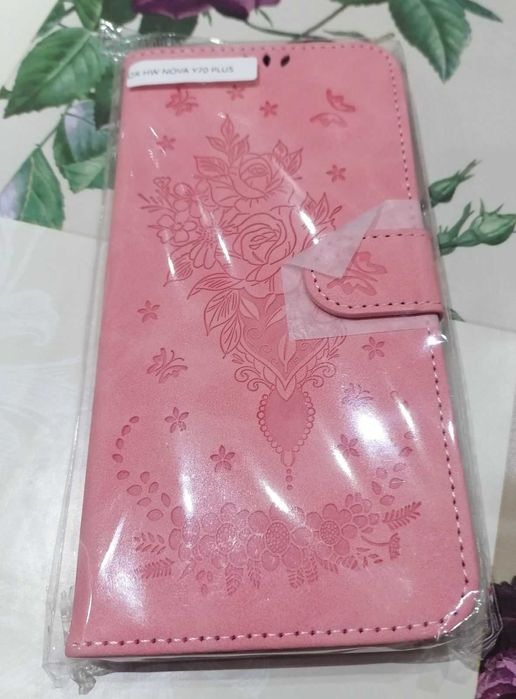 Продавам калъфчета тип тефтер за телефон Huawei nova Y70