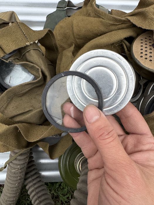 Противогазы разные, недорого