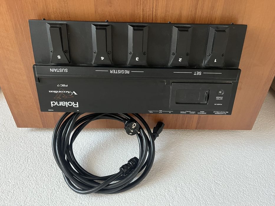 Акордеон Roland FR-7x БАРТЕР