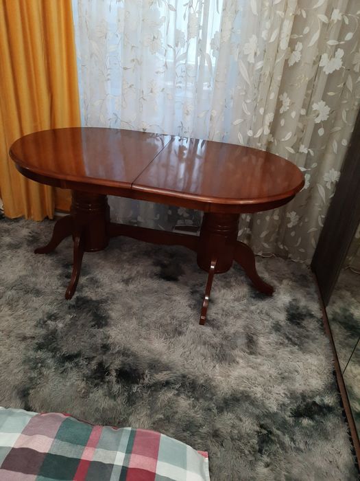 Стол небольшой малазия настоящий дуб