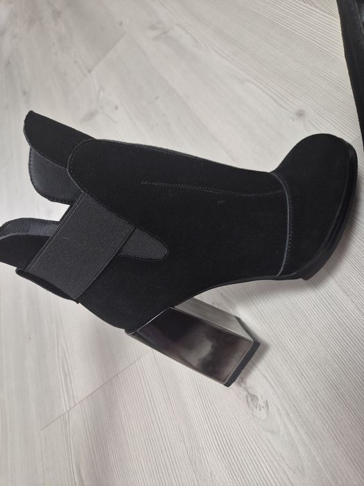 Botine marime 38