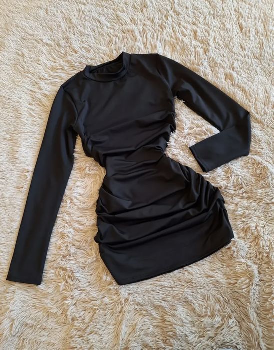 Платье черное продам