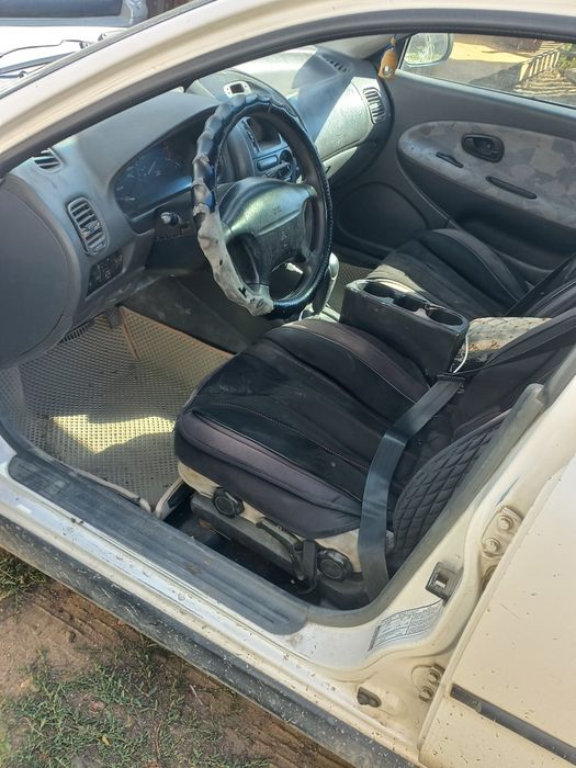 Mitsubishi carisma