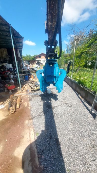 Услуги с комбиниран багер