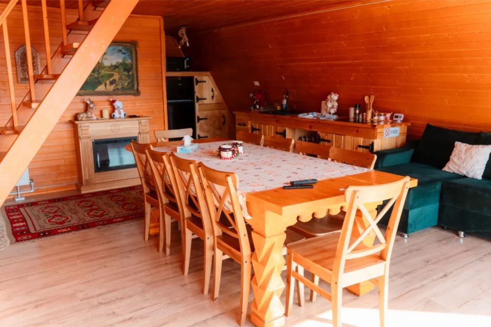 Vând cabane la munte