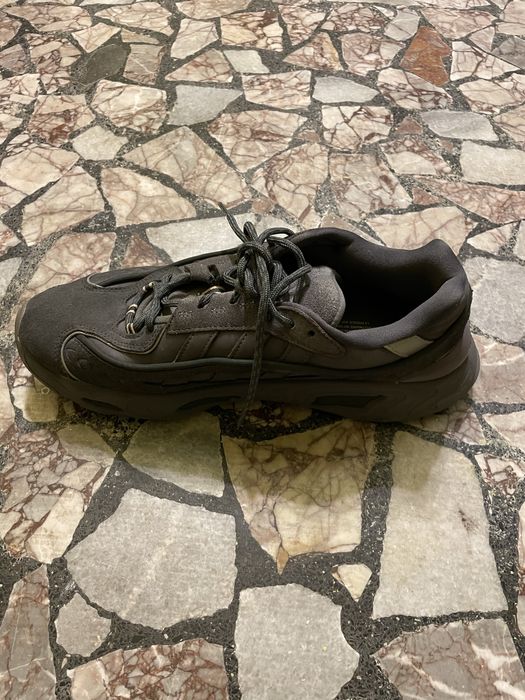 маратонки Adidas Oznova