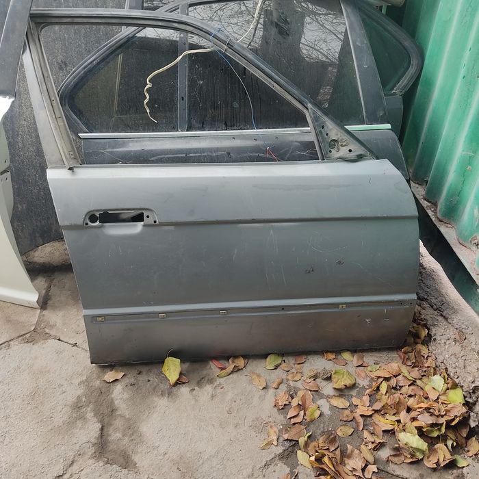 Двери БМВ е34 продам