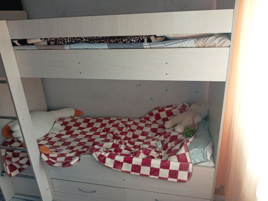 Двухяросная кровать