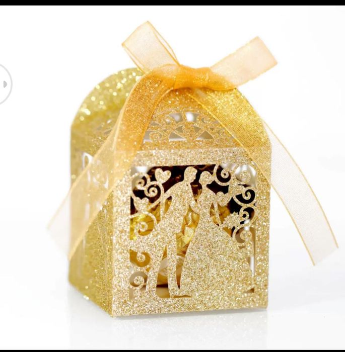 Бомбоньерки, тойбастар, коробочки для гостей.