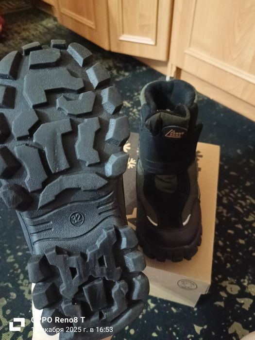 Продам зимние ботинки 32р