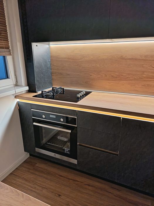 Plita mixtă gaz+curent Electrolux EGE6172NOK