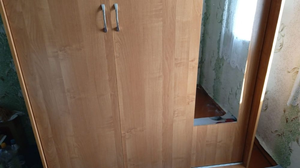 Продам мебель, ёмкости, газ. балоны