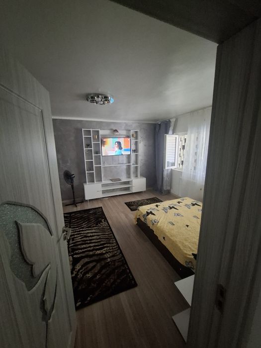 Proprietar închiriez garsonieră Bragadiru cu loc parcare