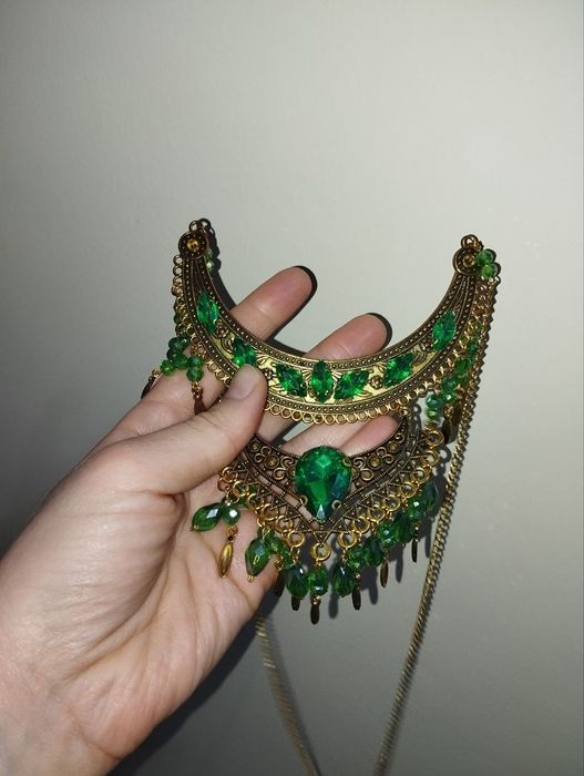 Kelinlik diademalari