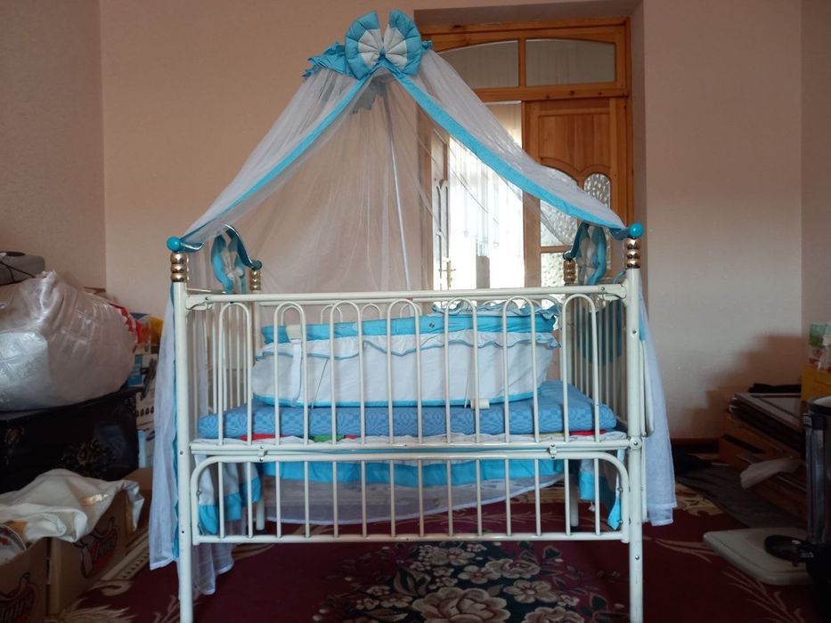 Детский кровать  хадинок