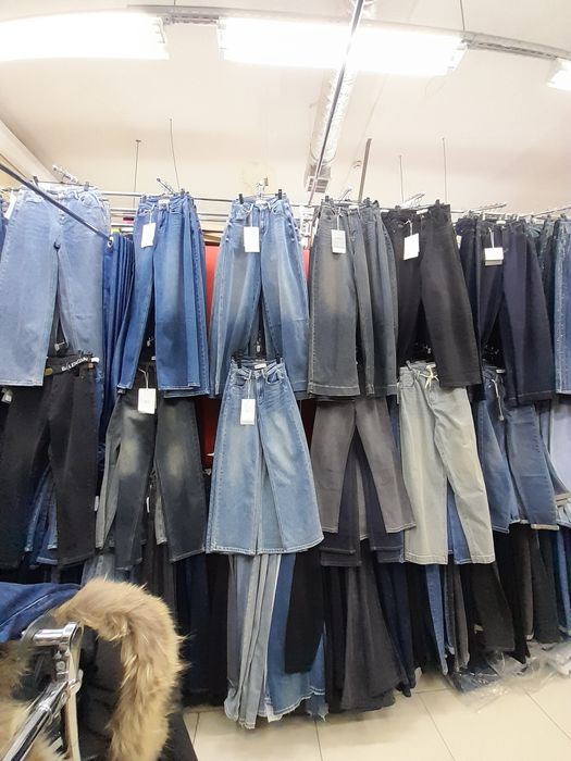 Джинсылар  сатылады