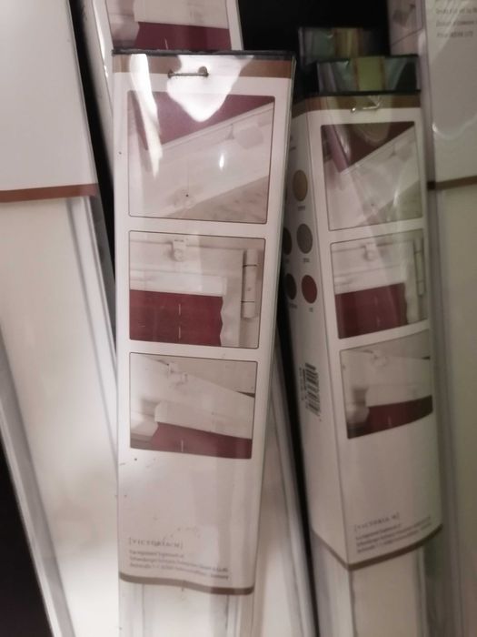 Щори плисе ден и нощ. Нови. Немски.