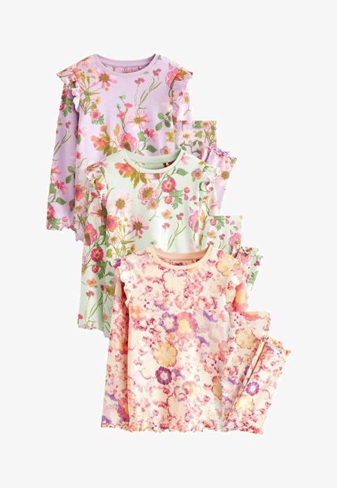 В наличии шикарнык пижамкм для девочки от бренда next