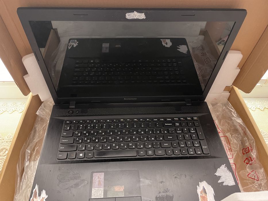 Lenovo g700 ноутбук