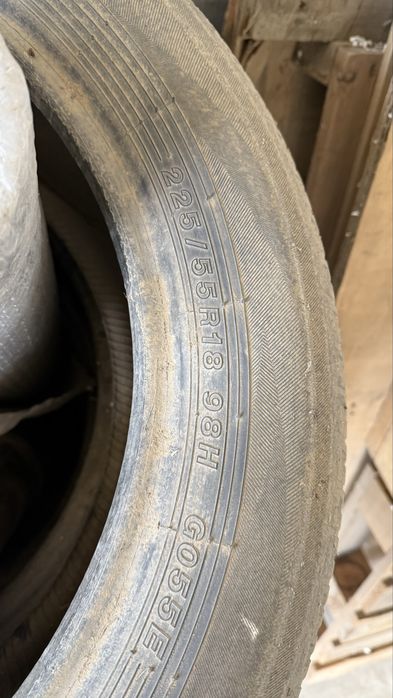 Продам комплект шин