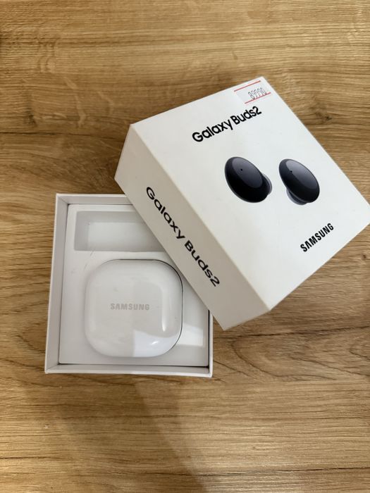 Наушники Samsung Galaxy Buds 2