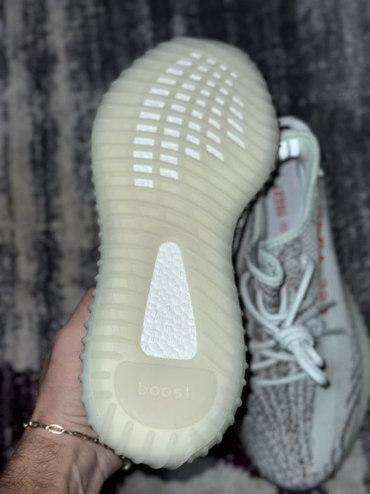 Adidasi Yeezy Premium