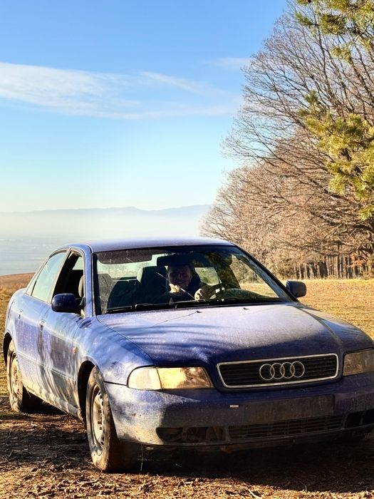 Vand audi a 4 pentru camp