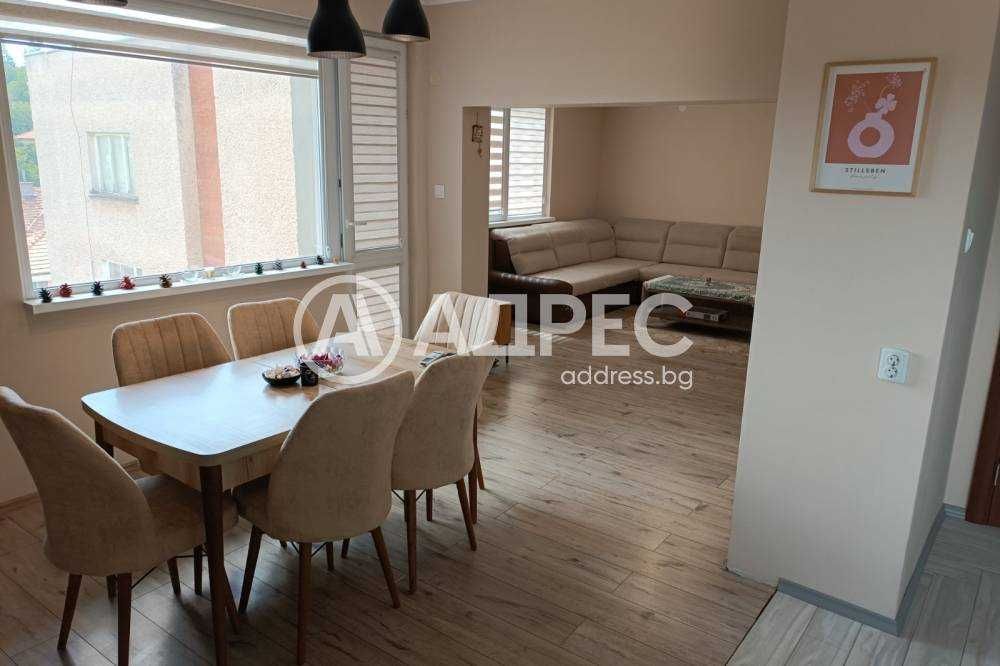 Продава се Многостаен апартамент в Разград, Център - 127 кв.м за 1233 €/кв.м - Снимка #2