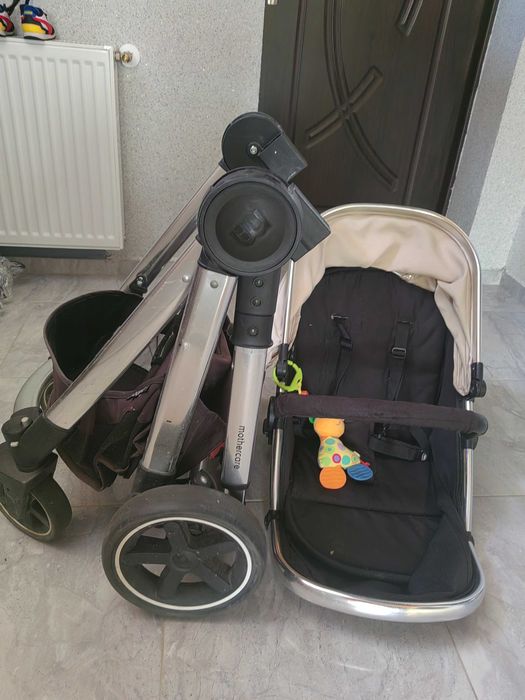 Продава се бебешка количка Mothercare Journey
