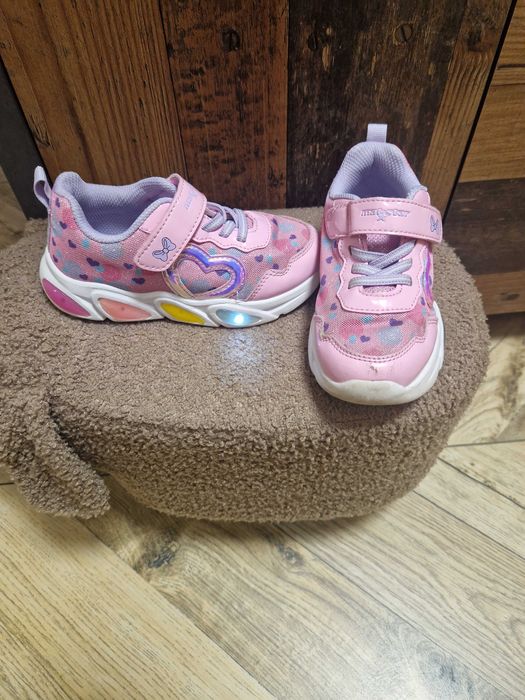 Два чифта детски маратонки за момиче