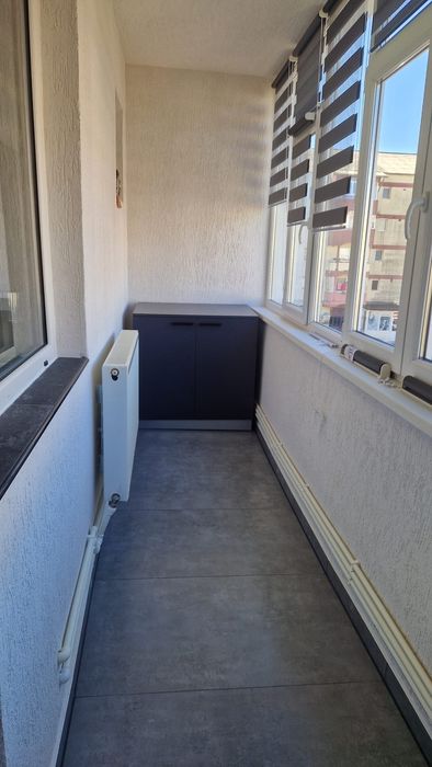 De închiriat apartament cu 2 camere la etajul 2, str. ELENA-CUZA, CURTEA DE ARGEȘ, complet utilat și mobilat cu 2 balcoane.
