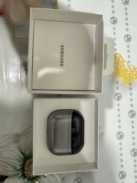 Galaxy buds3 покупал в Корее