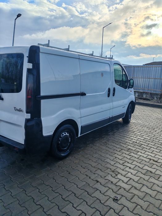 Vând & schimb Renault trafic
