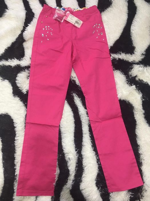 Продам новые брюки для девочки