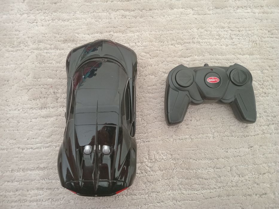 Радиоуправлаемая машинка