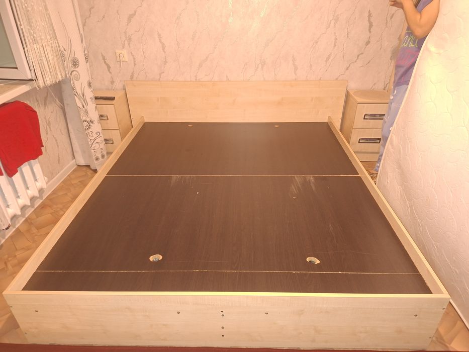 Кровать двух спальная